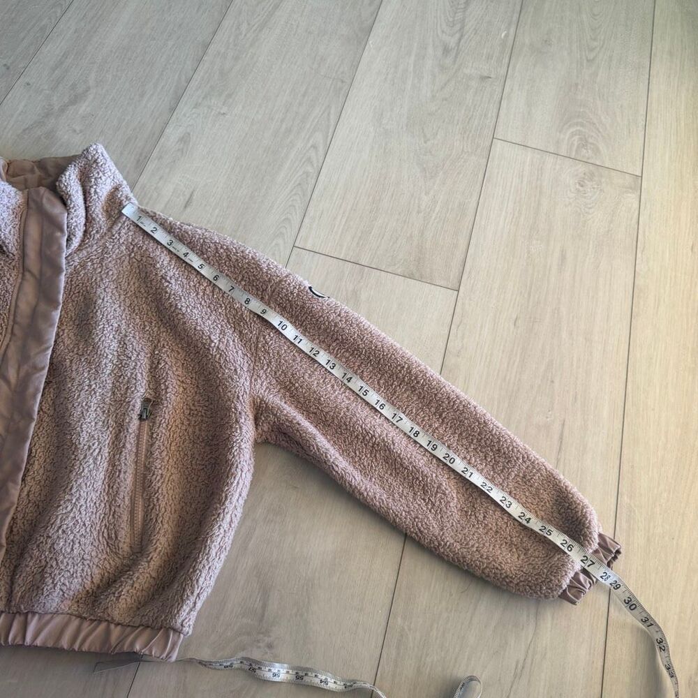Vuori Cozy Sherpa Jacket size XS - Picture 4 of 11